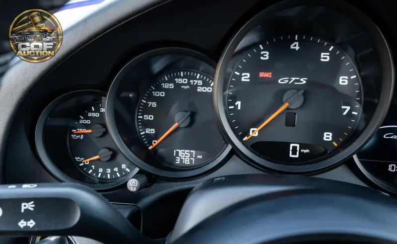 2018 Porsche 911 Carrera GTS Coupe photo 28
