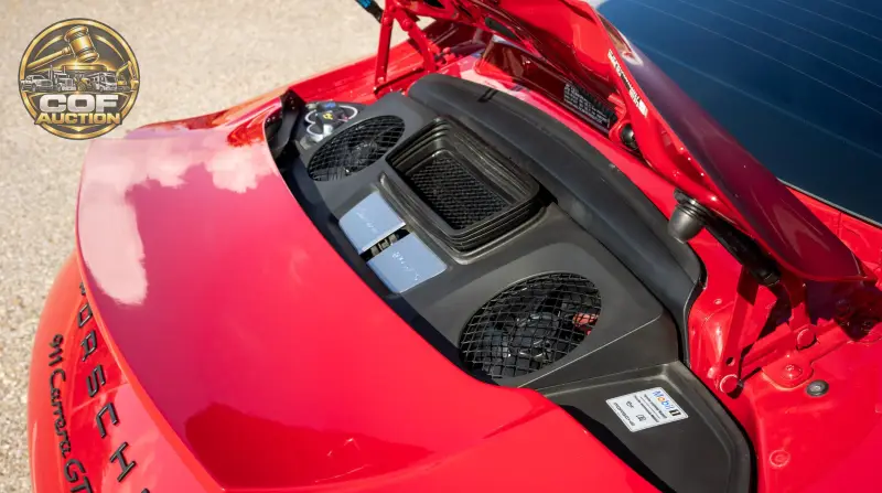 2018 Porsche 911 Carrera GTS Coupe photo 48