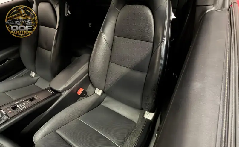 2018 Porsche 911 Carrera GTS Coupe photo 26