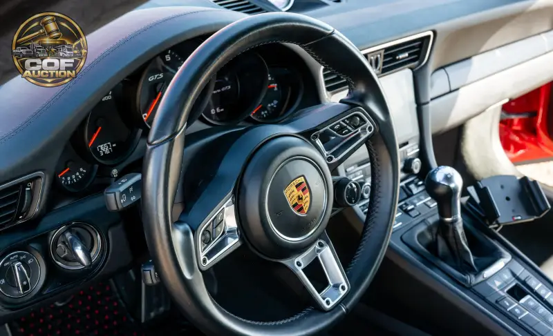 2018 Porsche 911 Carrera GTS Coupe photo 33